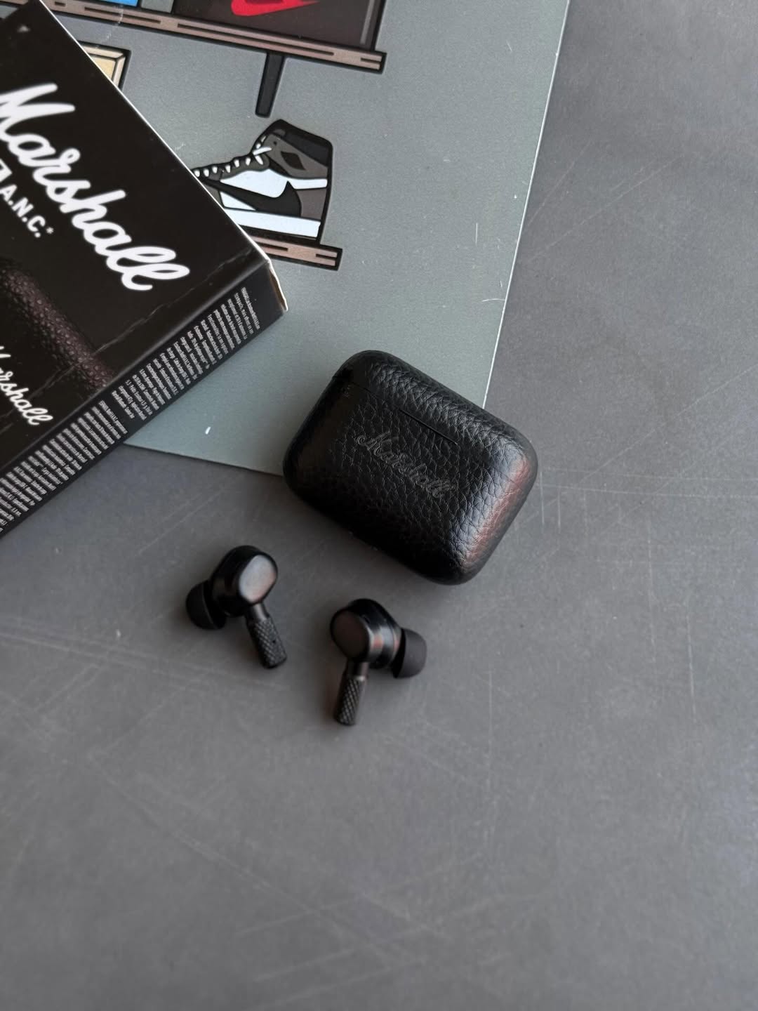 Marshall Premium Wireless Earbuds – White Edition